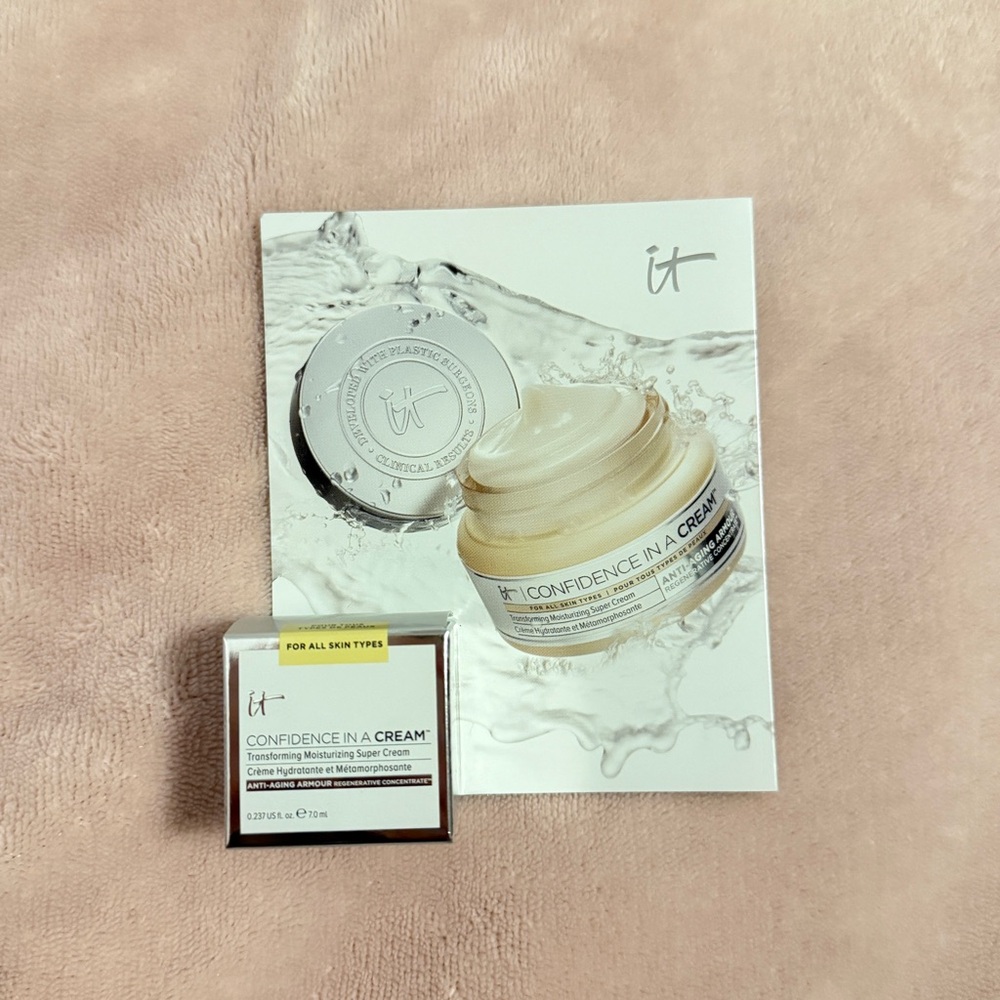 IT Cosmetics Confidence in a Cream Anti-Aging Hydrating Moisturizer